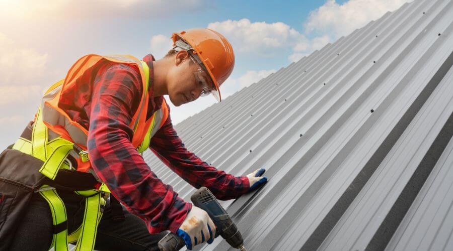 Professional gutter cleaning in Manchester, MD